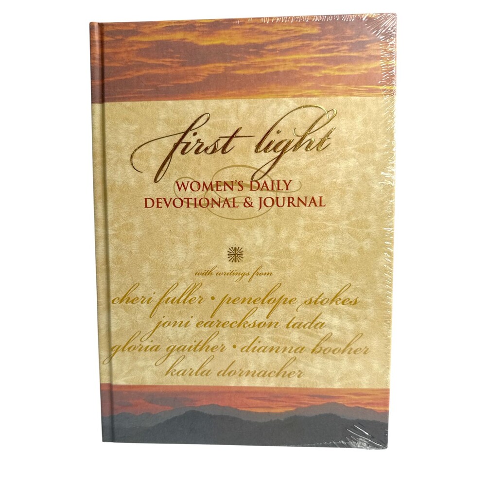 First Light - Women's Daily Devotional & Journal